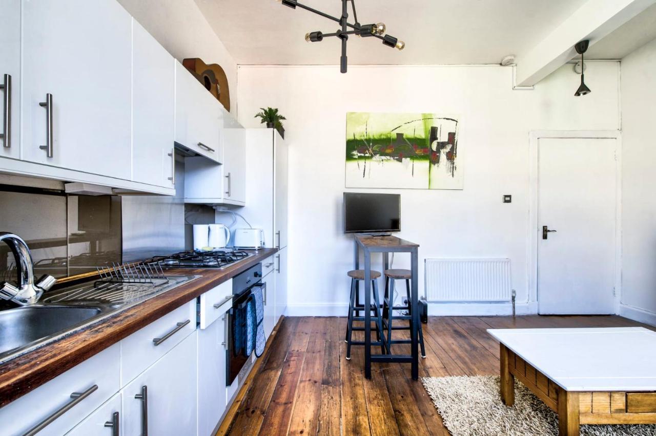Artsy Modern 1Br Home In Abbeyhill Edinburgh Exteriér fotografie